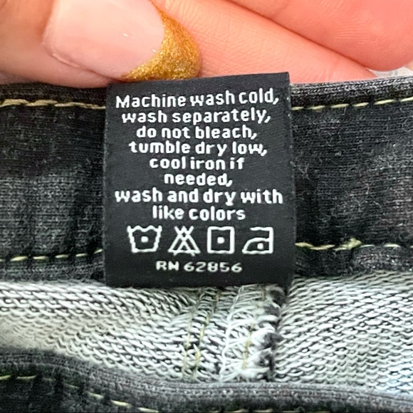 HUE Stretch Black Jean Style Leggings, Size L - Picture 8 of 8